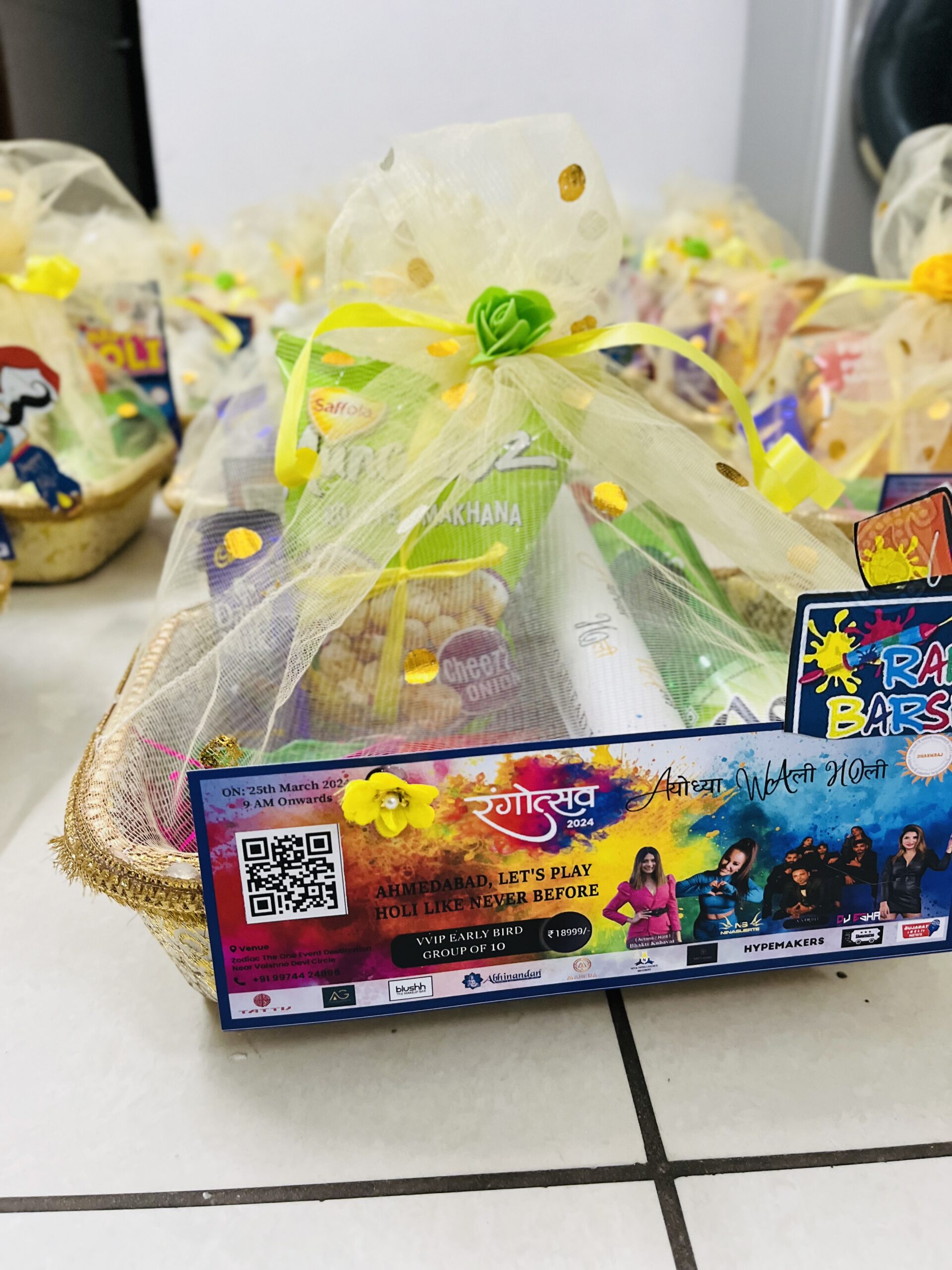 kavyacreatives festive hamper (2)